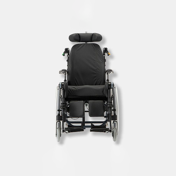 Invacare Rea Azalea Self Propelled Wheelchair - 18"