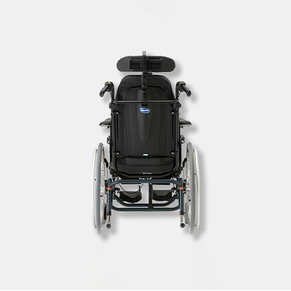 Invacare Rea Azalea Self Propelled Wheelchair - 18"